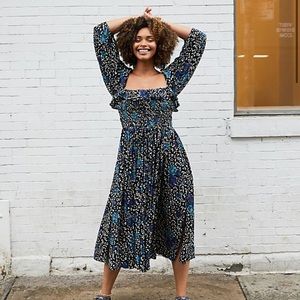 Free People Oasis Printed cute smocked MIDI Dress